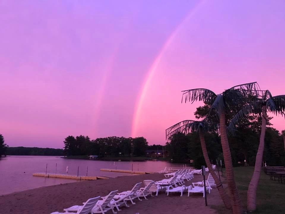 Tiki Beach Bar and Grill Outdoor Dining, Beach, Bar and Grill