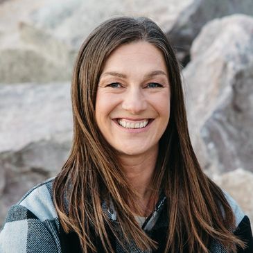 Susan Bateman
250-272-2100
www.susanbatemanrealty.com
susanbatemanrealty@gmail.com