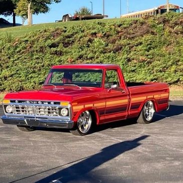 1977 F100 with Free Wheeling Package
