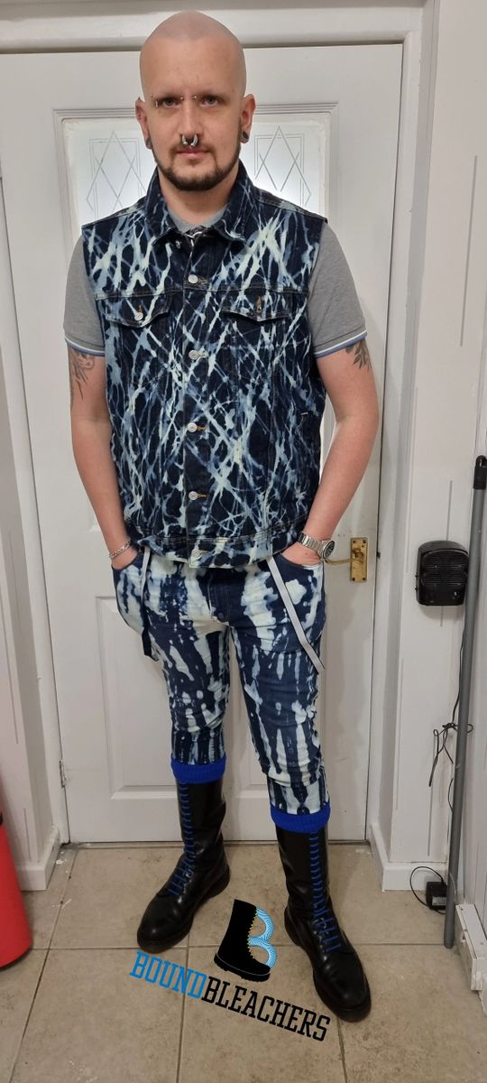 Sleaveless Bleacher Jacket