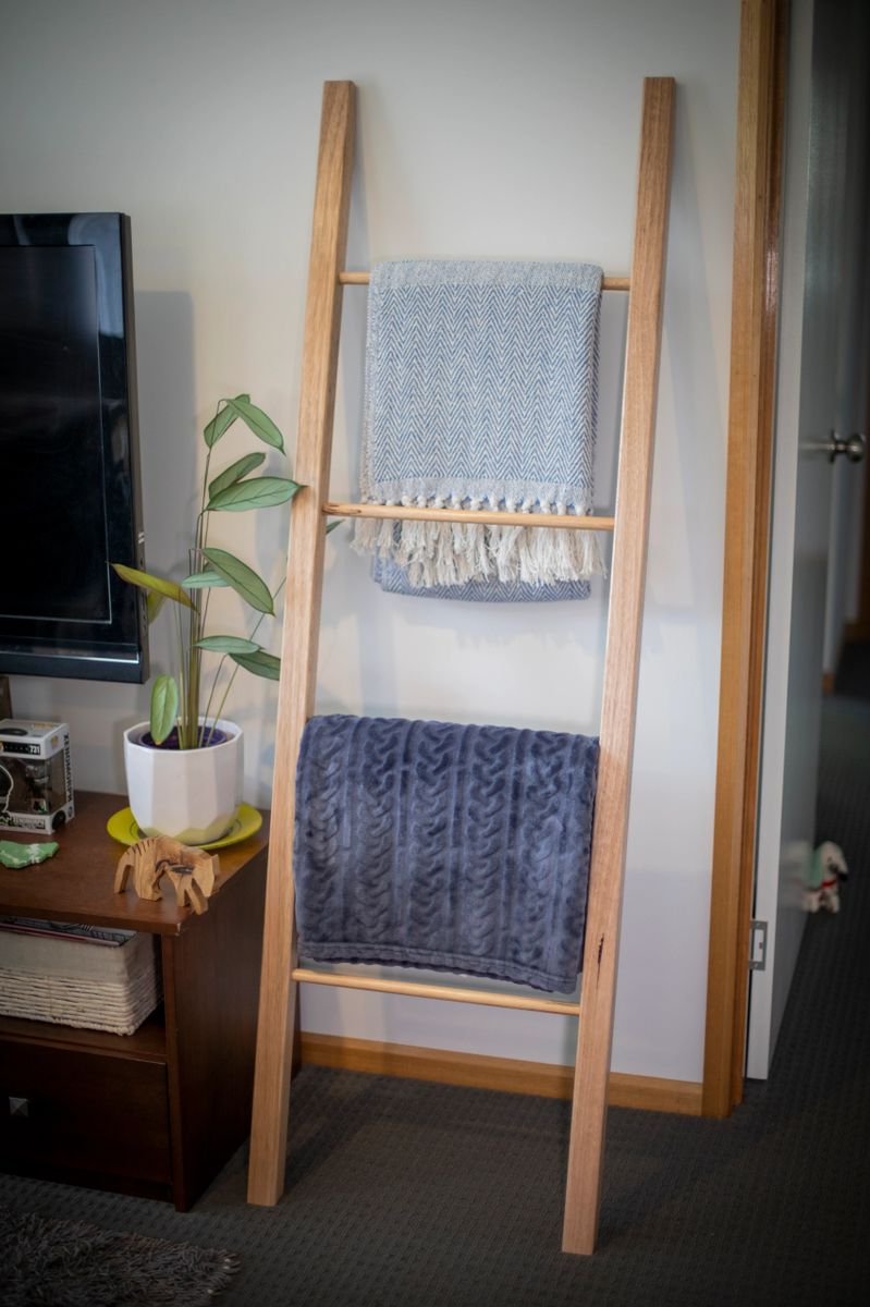 Towel Rack/Blanket Ladder