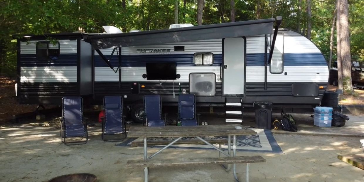 The Cherokee Bunkhouse all set up 