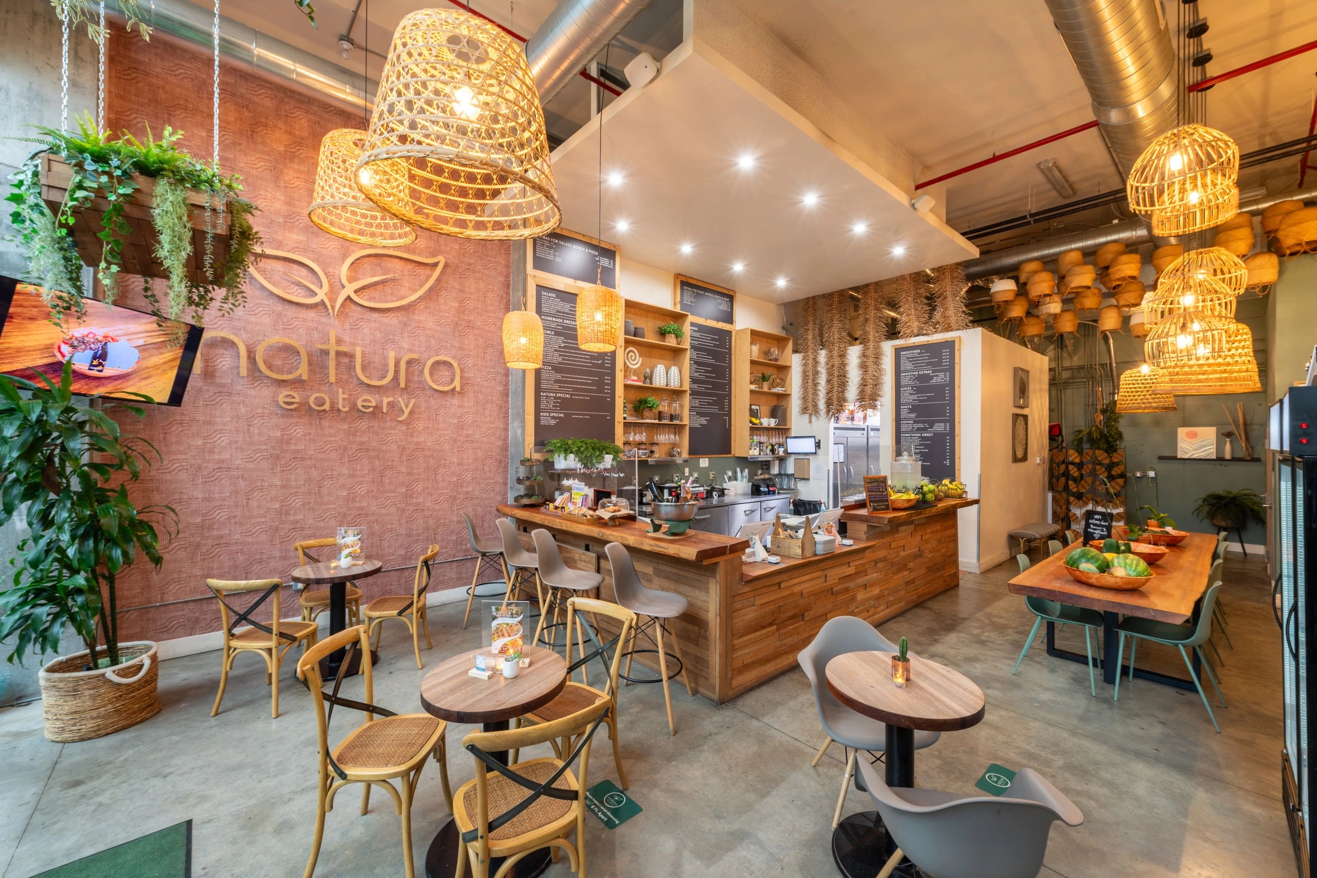 Natura Eatery Mediterranean-inspired in Miami that serves organic, farm-fresh, healthy fare.