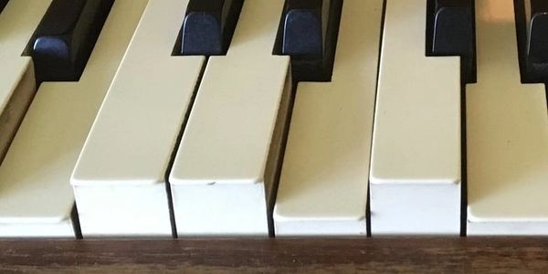Sticky piano keys