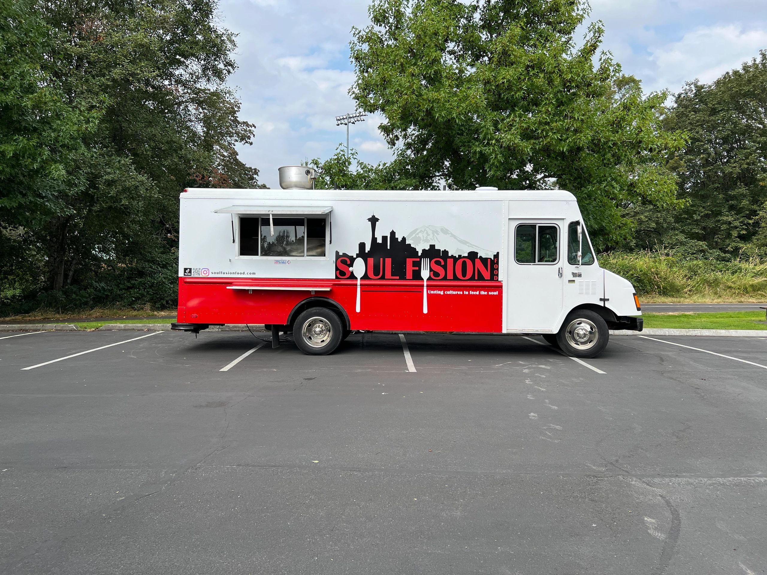 Soul Fusion Food Fusion Burger, Salmon Burger