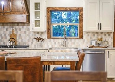 White and bright kitchen