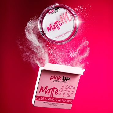 Polvo compacto mate de Pink Up Cosmetics.
