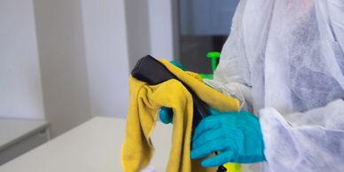 we create inviting spaces with tailored, eco-friendly cleaning services for your home or rental.