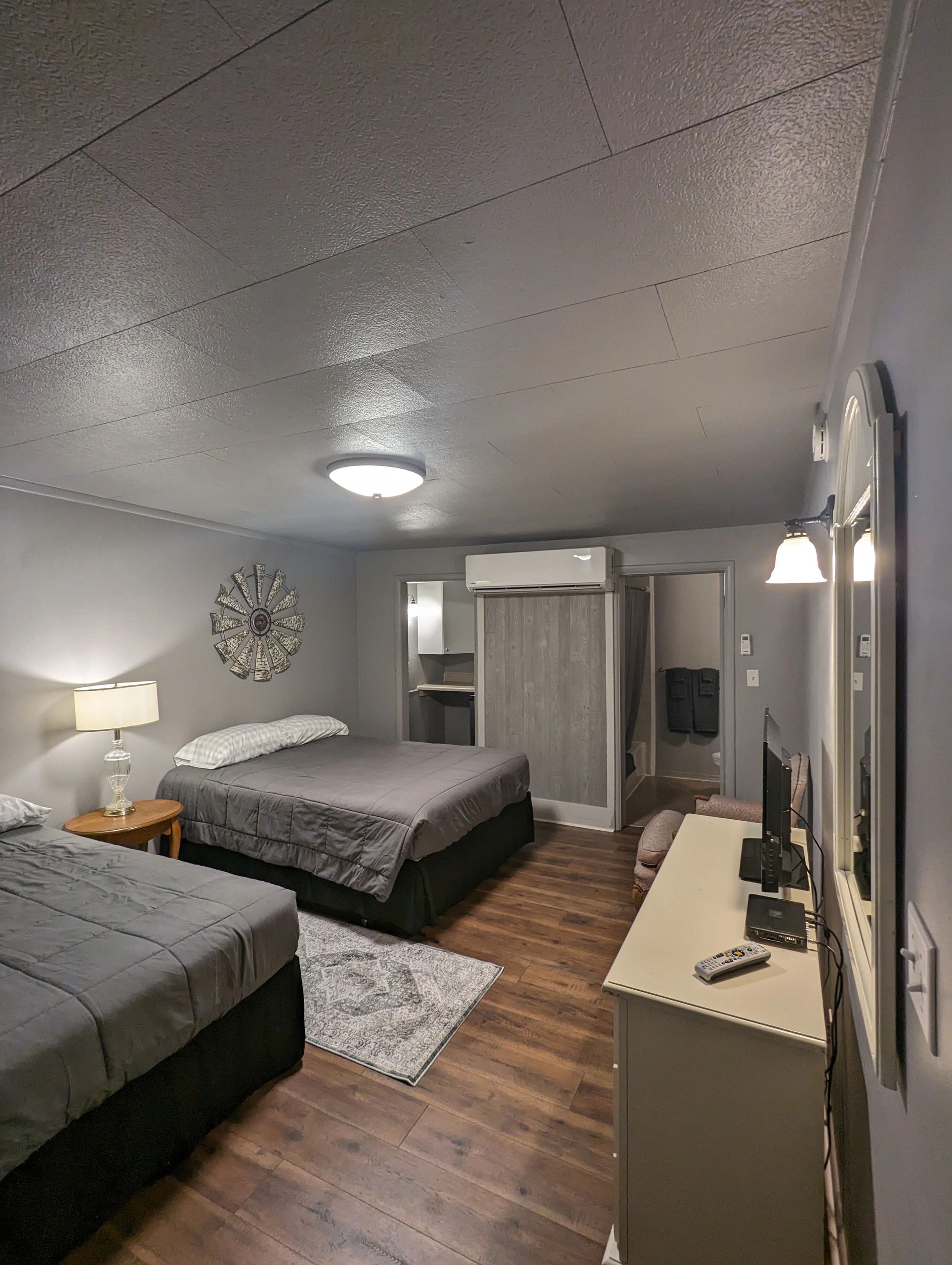 Hugo Inn — photo