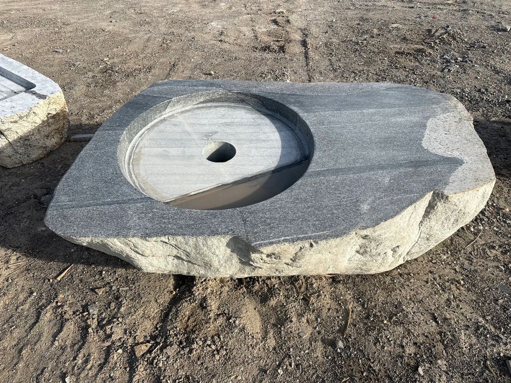 fire feature boulder
fire pit Montana