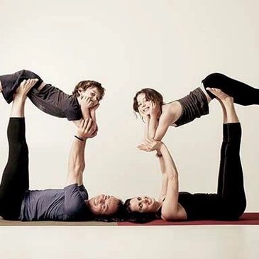 Family acroyoga classes in Fremantle