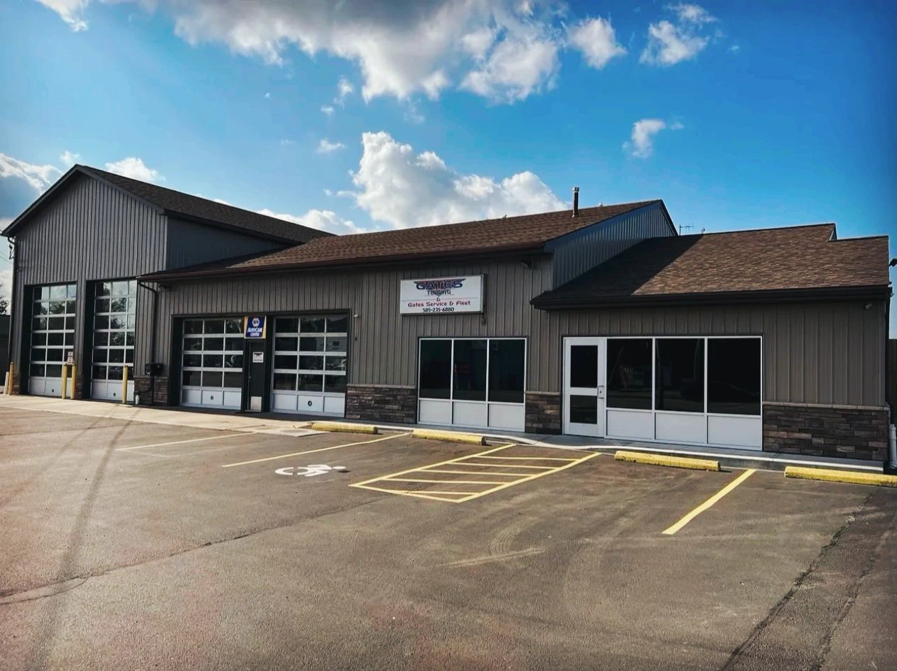 Towing and Auto Repair Gates Towing, Inc. 24 Hour Towing & Recovery