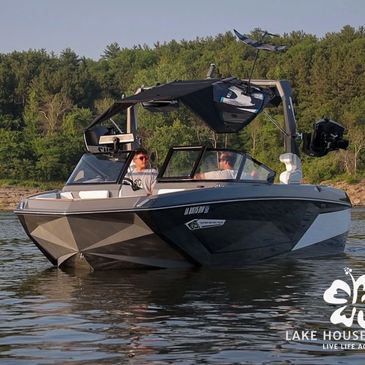 Boating on the Super Air Nautique G23 Wake Boat, an award winning wakeboard and wakesurf boat!