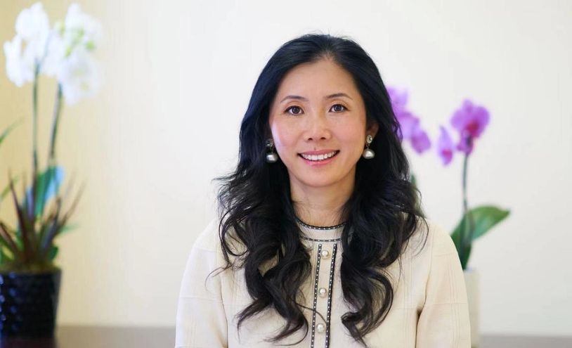 Acupuncturist Yingjuan Liang