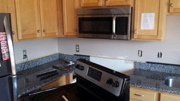 Glass tile backsplash-before