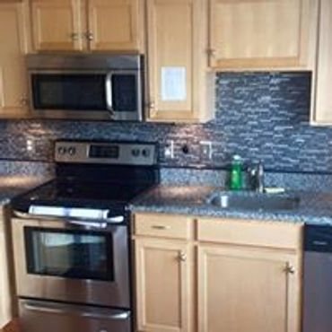 Glass tile backsplash