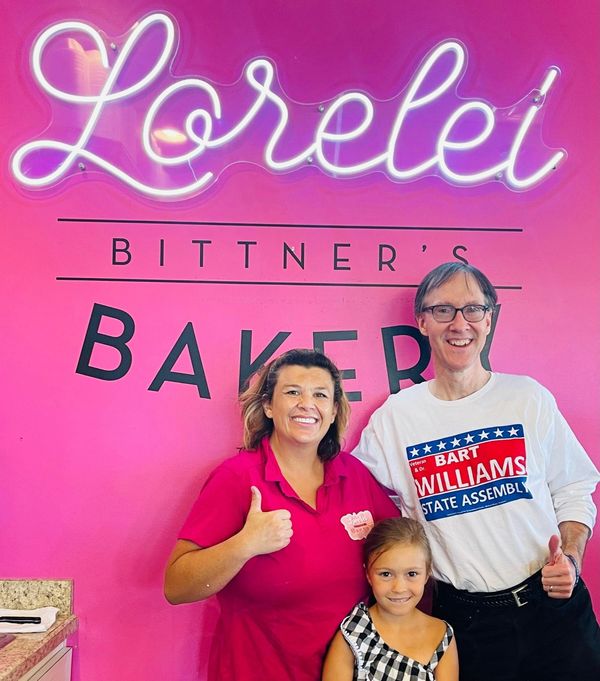 Thank you to Amy & her team at Lorelei Bittner's Bakery in Lake Geneva for your support!