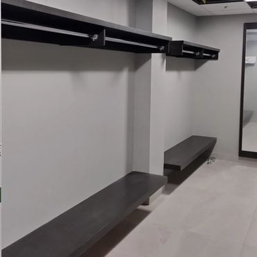 Banc et tablette pour vestiaire