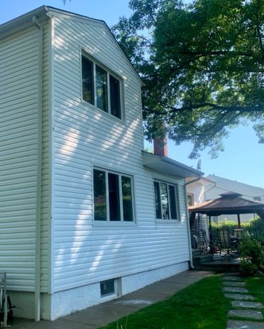 Freshly soft washed home in Valley Stream New York.  Siding completely cleaned.