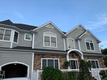 Beautiful home in Massapequa that was recently cleaned with our proprietary soft wash solution