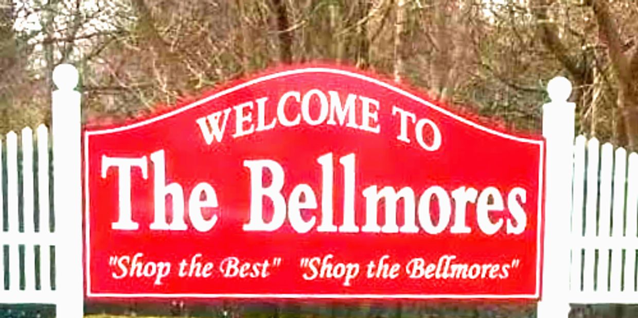 Picture from Bellmore Chamber of Commerce of Welcome to The Bellmores sign