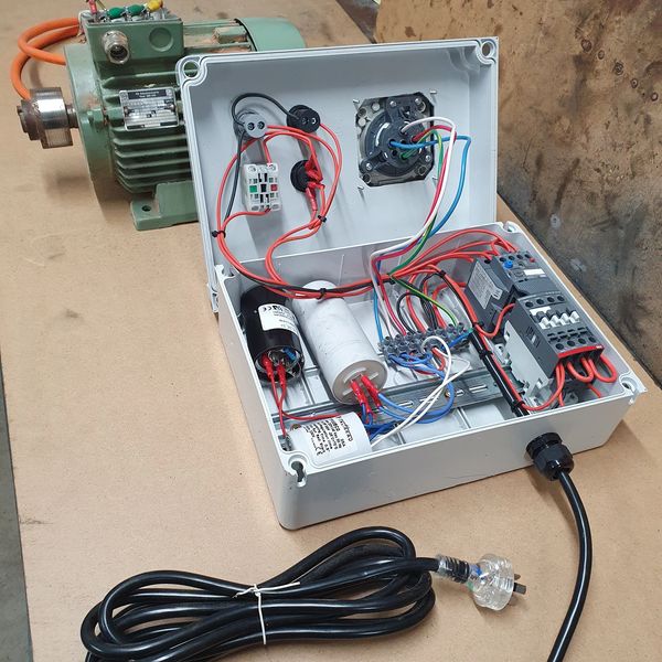 Convert a three-phase motor to single-phase 