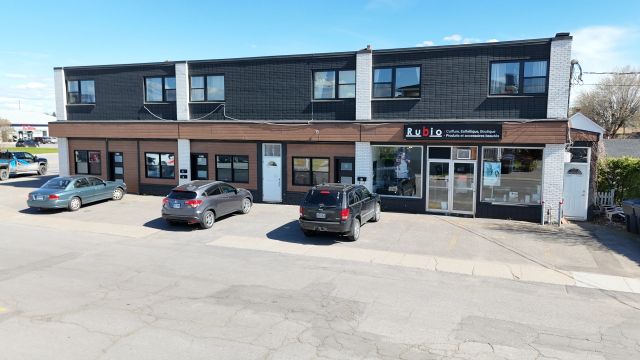1-13 rue Mgr-Comtois