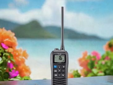 icom-marine-handheld-transceiver