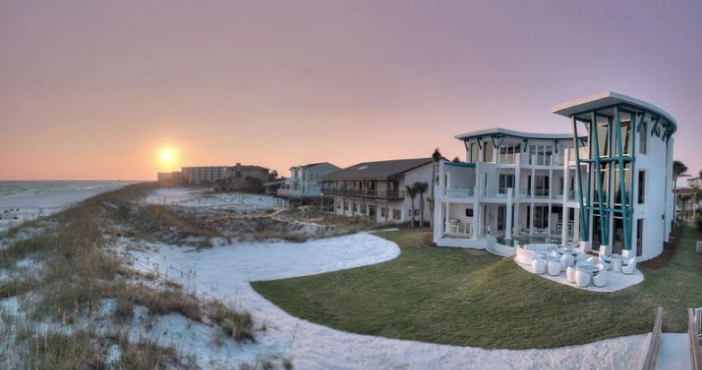 8 Celebrity Worthy Homes On The Emerald Coast