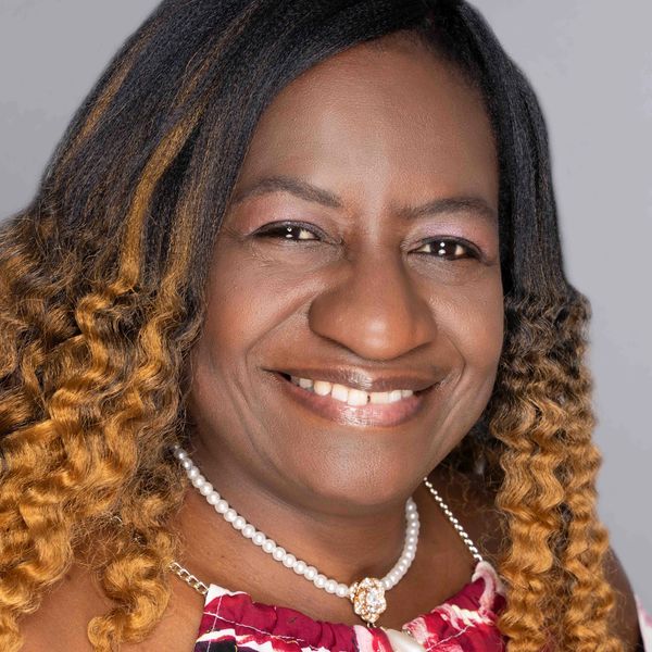 Carylon Hunter Headshot