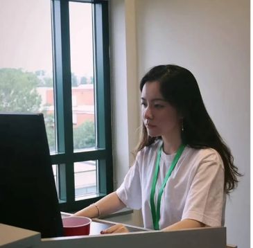 Iris Zhang
Iris担任Healsan的医学研究分析师。
Iris精通中英双语，擅长文献计量分析，该技术可用于学术出版，并广泛应用于项目选题、项目启动和项目完成。
