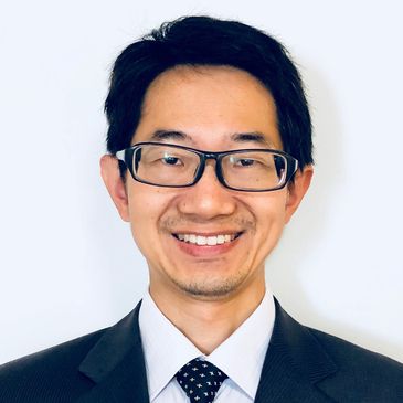 谢琰臣 MD, PhD
谢琰臣博士担任Healsan公司总裁。
谢博士自2016年专注于恒祥医学科技公司的Healsan™ 大数据分析，擅长找到绿卡申请人研究创新性。
