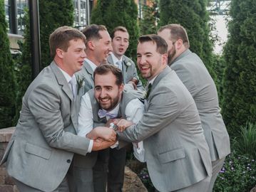 Cleveland, OH Wedding Photographer