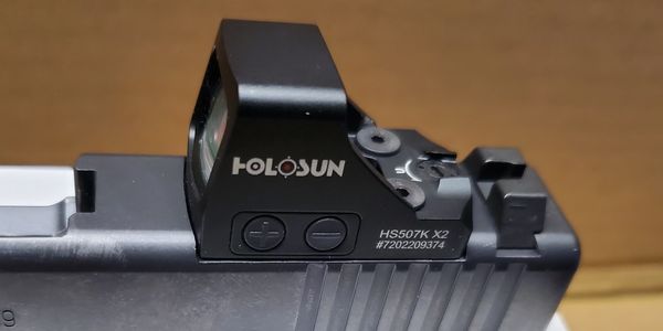 holosun optic on trijicon rmr footprint optic cut