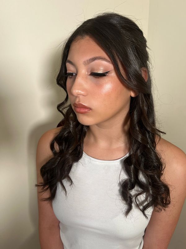 Miami Makeup Artist
Fort Lauderdale Makeup Artist 
Blow Dry Bar 
Bridal Makeup Artist 
