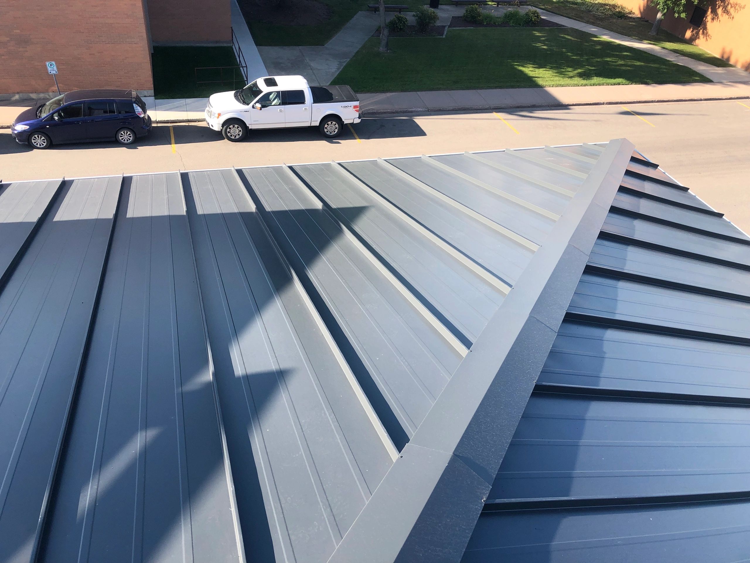 Metal Roofing Southern Roofing & Waterproofing Inc.