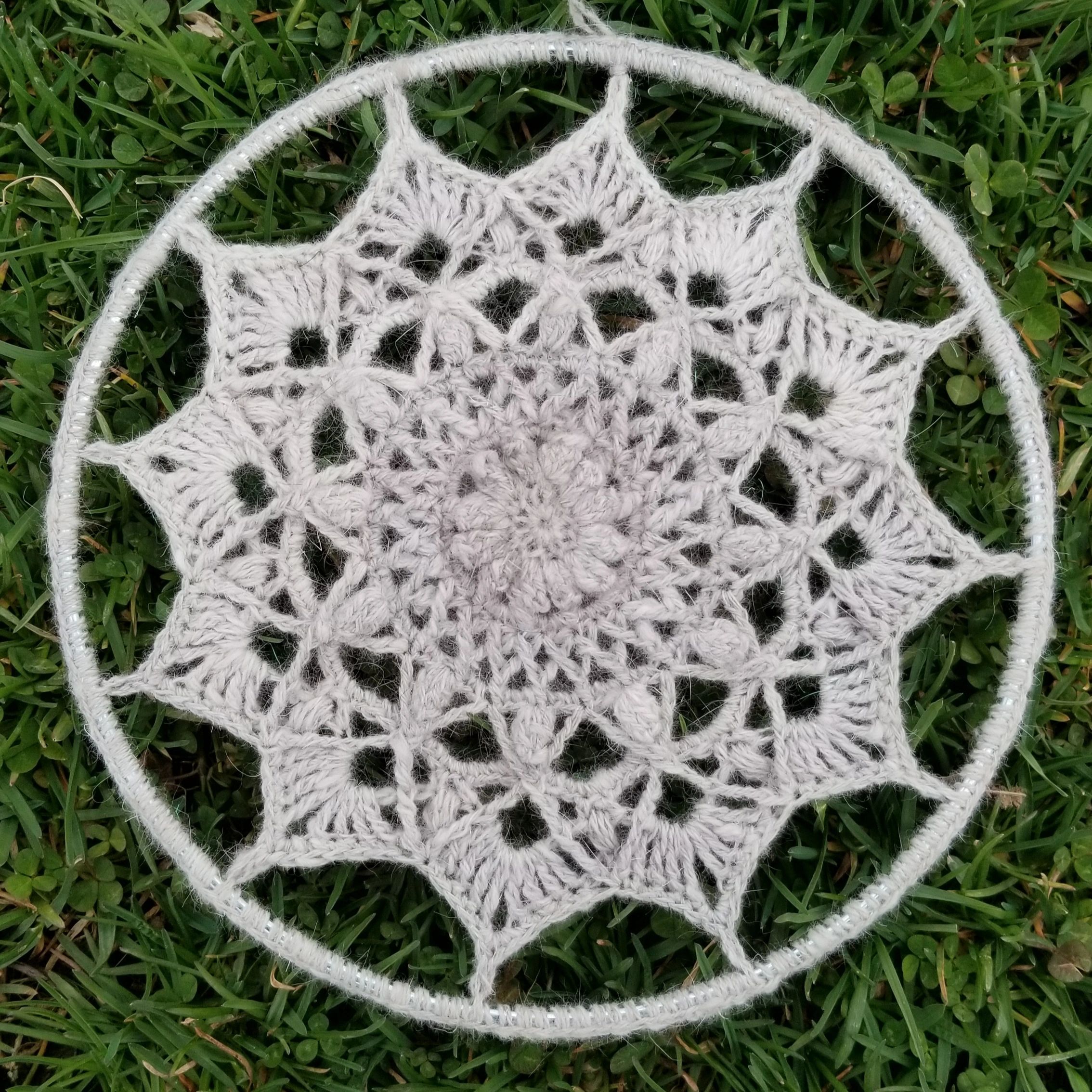 Crochet Wheel Doily Pattern, 11 inches