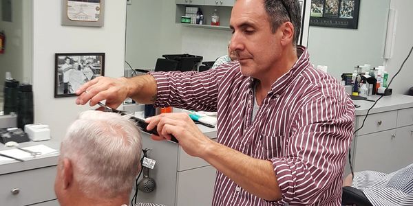 Steve giving a cut