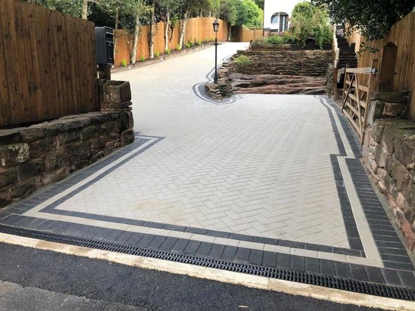 Block Paving slabs driveway #driveway #patio #garden garden patio resin #resin fence pool