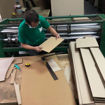 Corrugated boxes in Manila, Cahon