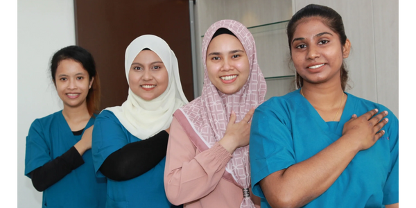Customer service with a smile at a medical clinic