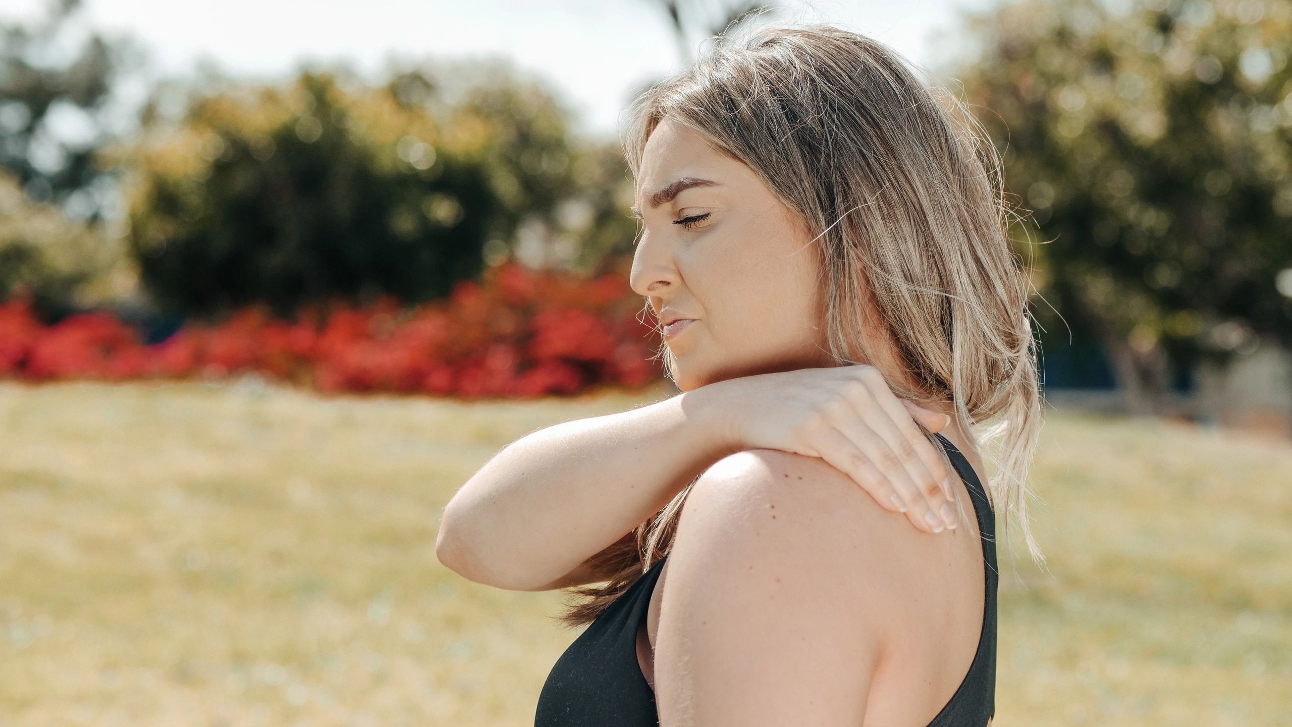 Can Massage Therapy Help with Frozen Shoulder? – MedMassager