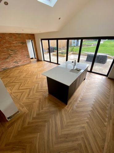 Stylish  Lvt in kitchen with island
