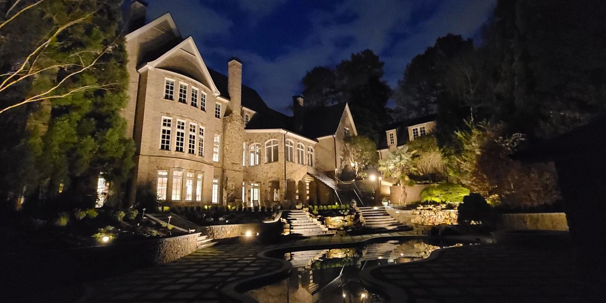 Kyser Smart Home: large automated estate home with automation control
