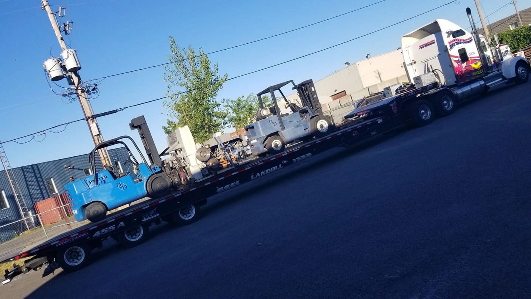 Montreal Machinery Movers Machinery mover Montreal rigger heavy