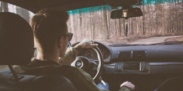Ahorro compra de vehiculo y carnet de conducir