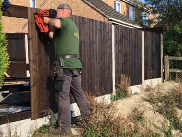 Installation of quality fencing and gates Llandrindod Wells Rhayader Builth Wells