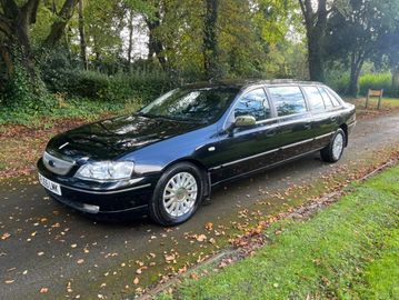 limousine
hearse
funeral vehicle
stretcher
funeral equipment
wheel bier
private ambulance
first call