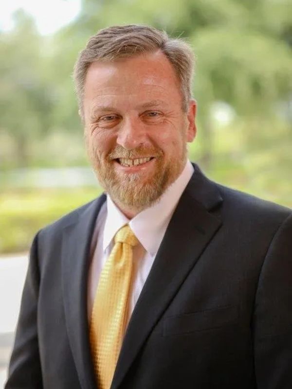 Mark Czachowski  
