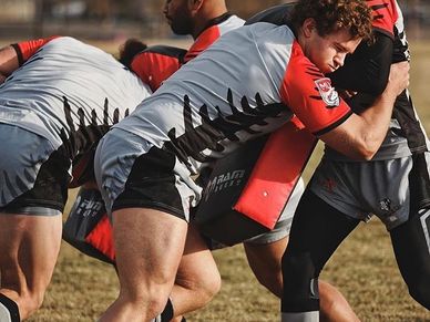 Professional Rugby players train with Ram Rugby hitshields 